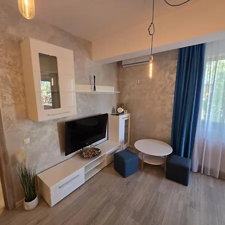 Apartment Spacious 2-Bedroom Apartment With Balcony