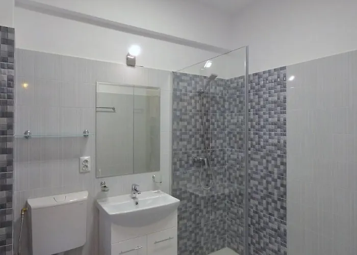 Rya Бухарест